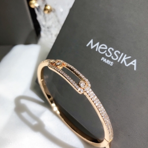 Women's Fashion Brand Design Bangle 